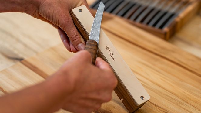 
                    Präzisionsschleifgerät mit Diamantleder auch geeignet für Taschenmesser mit schmalen Klingen