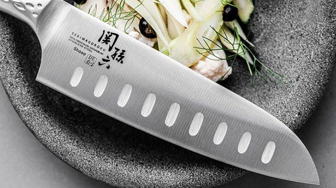 
                    Shoso Santoku alvéolé lame en détail