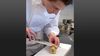 
                    Thomas Bissegger avec couteau à jambon