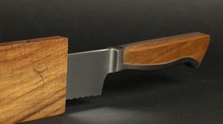 Coltello per il pane, Coltello per il pane Caminada con fodera di legno