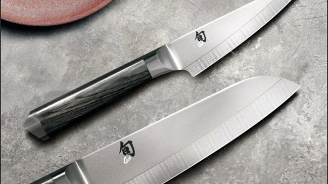 
                    Couteau universel Shun Kagerou avec Santoku Shun Kagerou